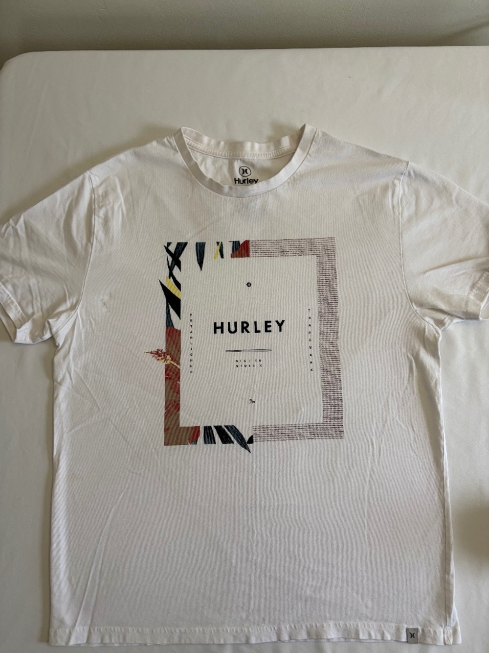 Hurley Men’s Graphic T-Shirt White 100% Cotton Size Medium